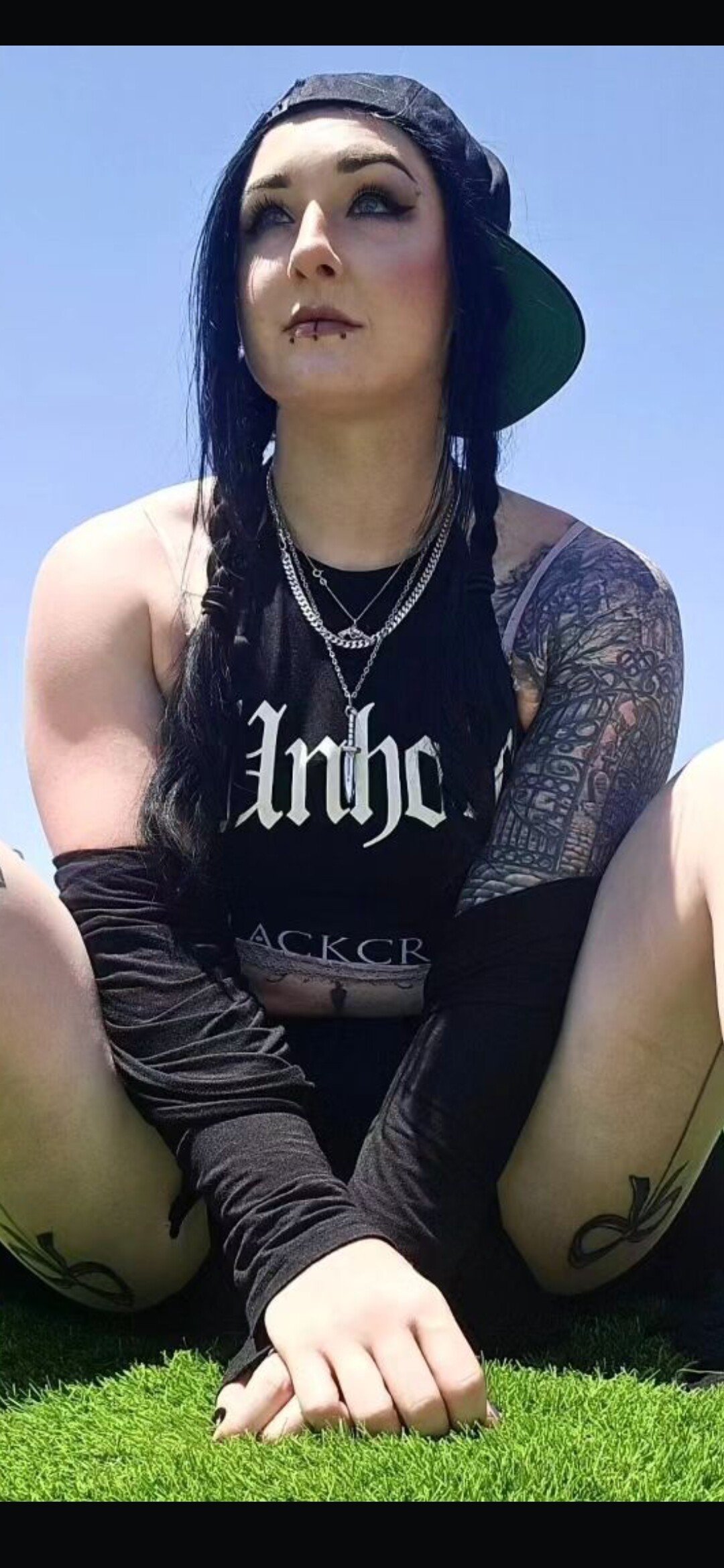 Image 6455630 from Goth muscle mommy / roxxymission