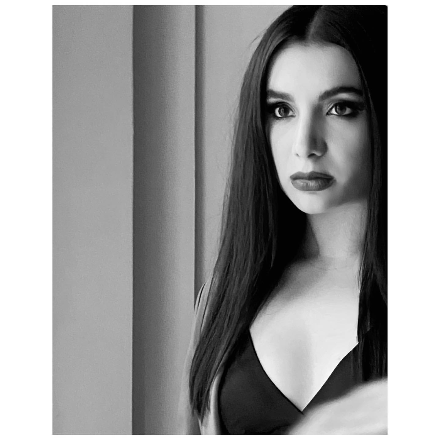 Image 6473314 from Hannah Marks