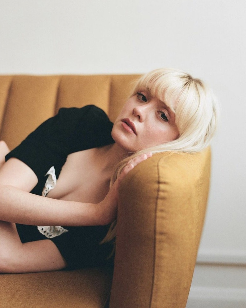 Image 6598113 from Maisie Peters