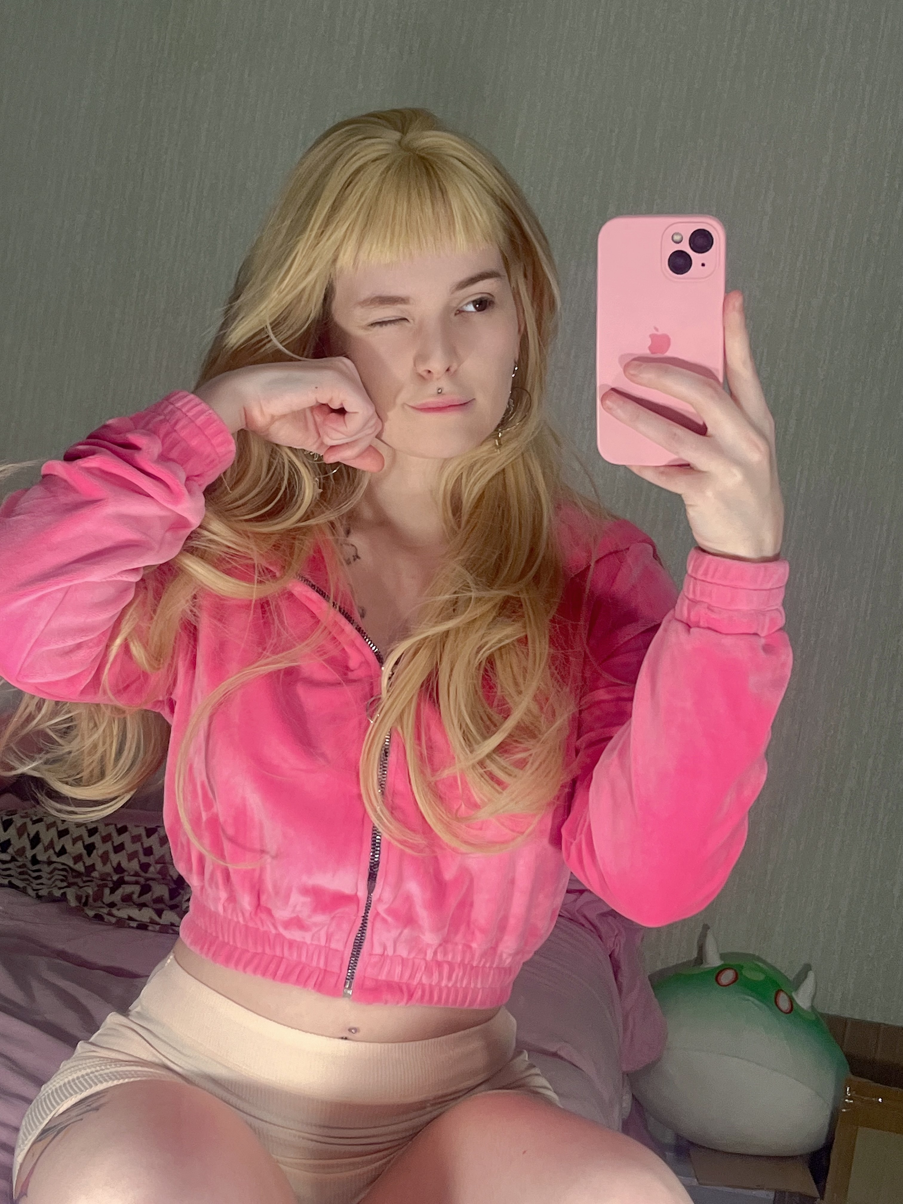 Image 6600733 from arahnaekb / chloe_glass_