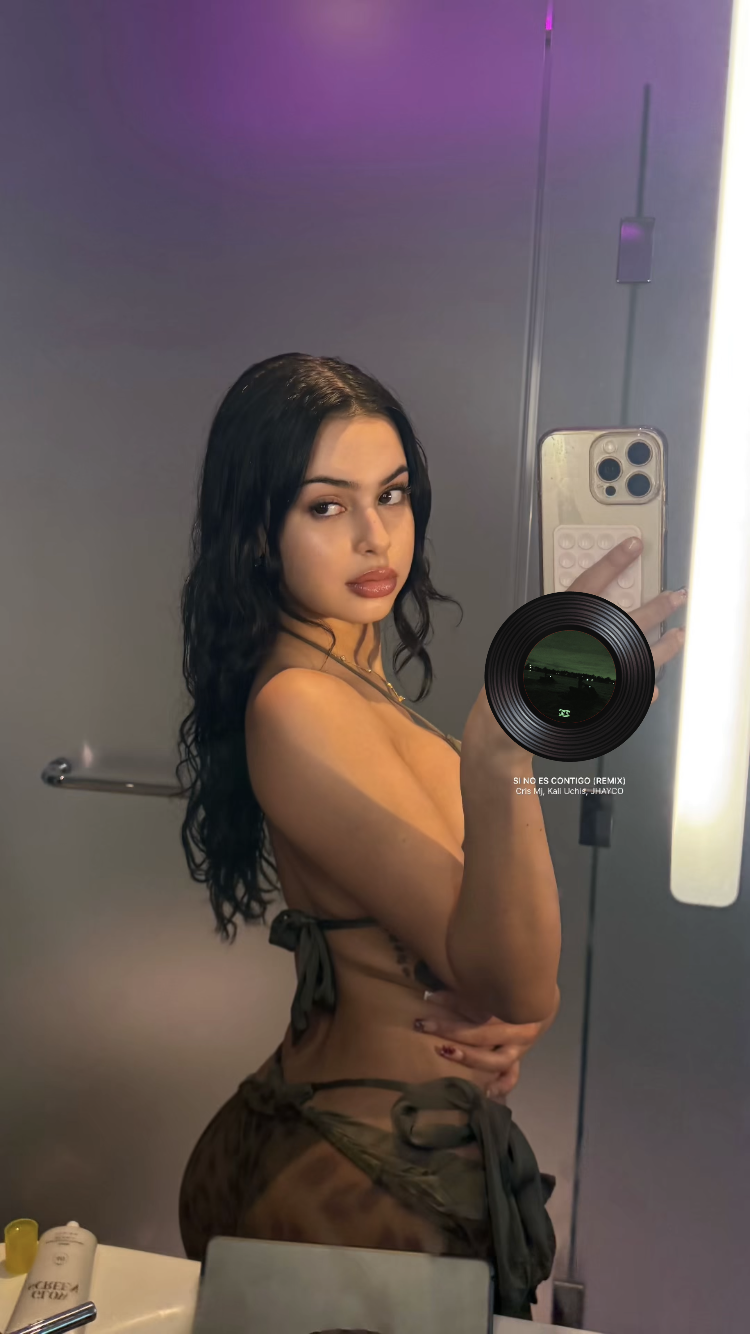 Image 6654373 from nickimariiee