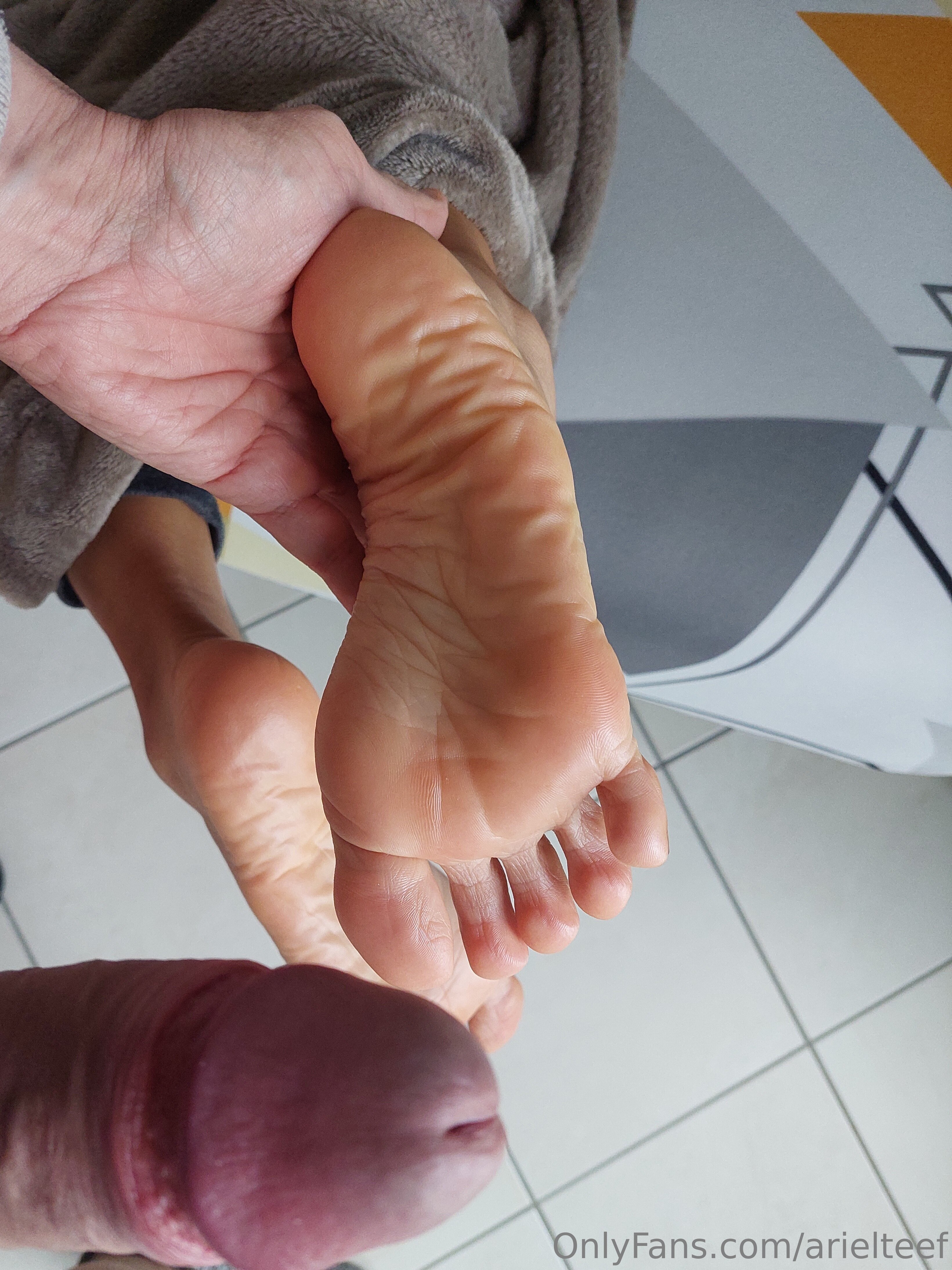 Image 6685762 from Ariel Feet