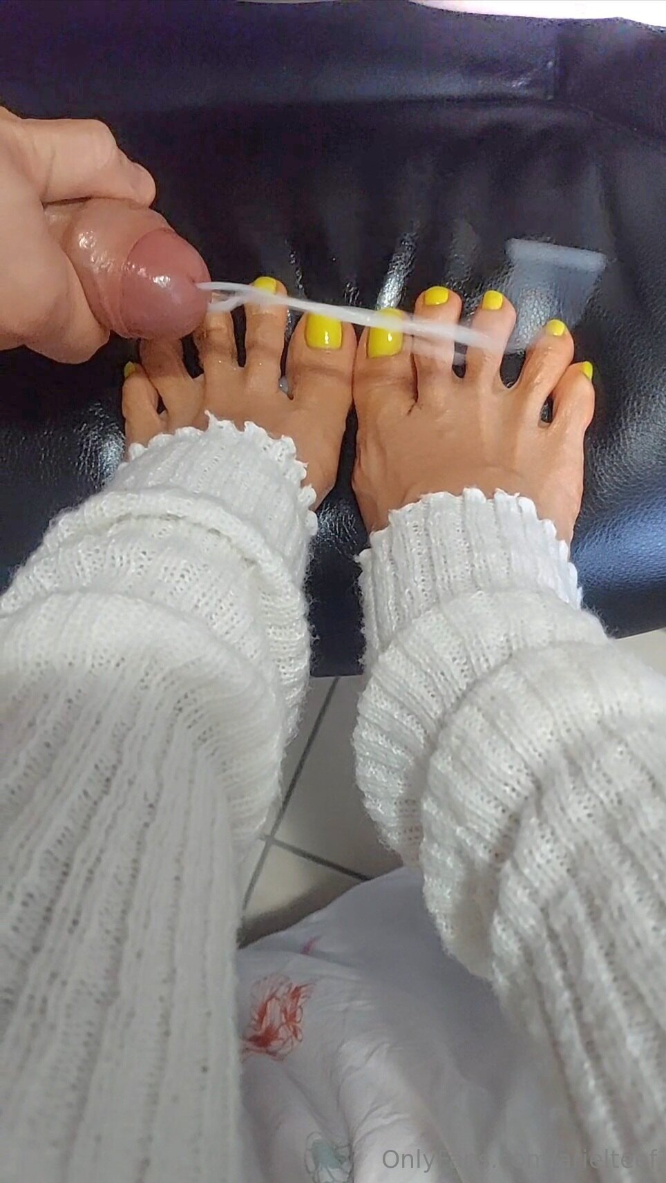 Image 6688009 from Ariel Feet