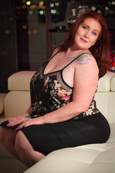 Image 6698230 from Avalon Drake | Lisa DeVyne