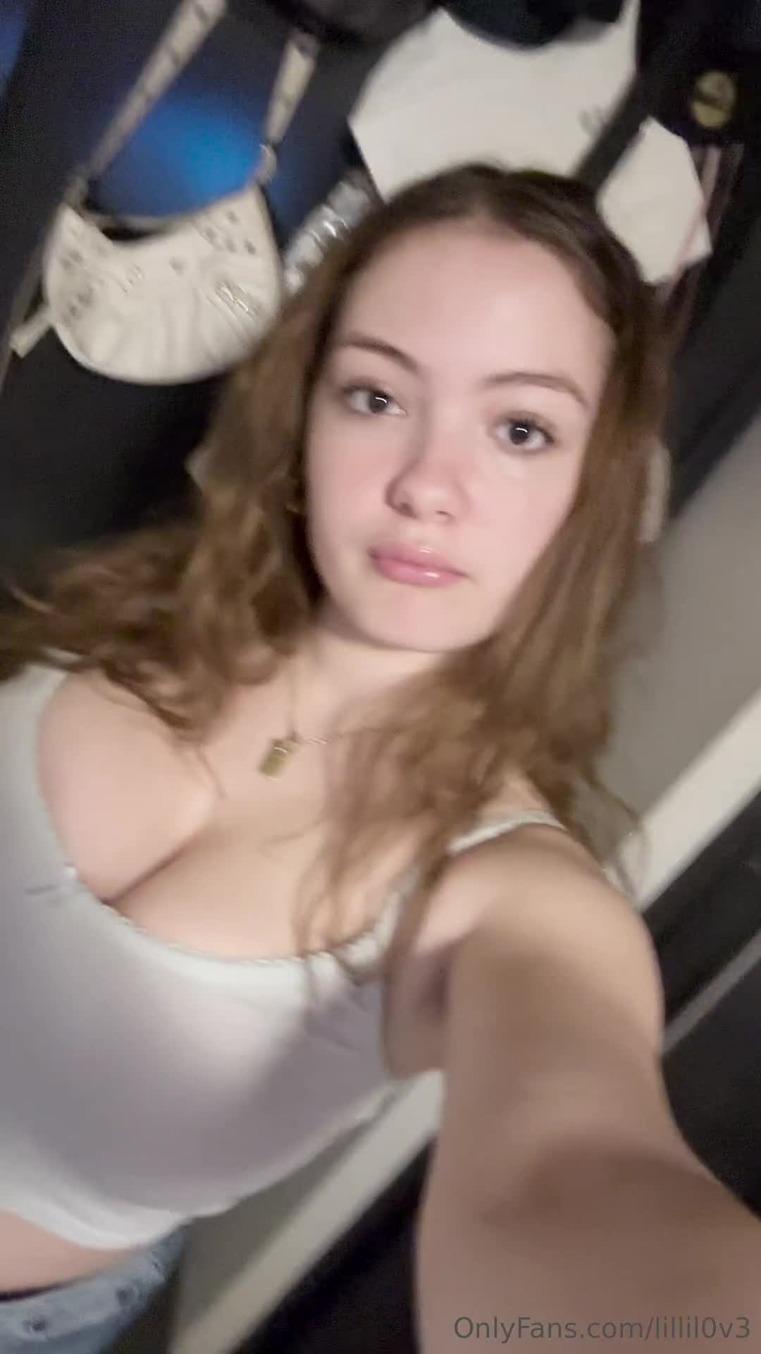 Video 193119 from lillil0v3