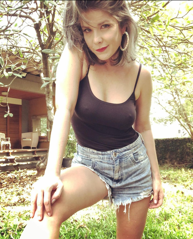 Image 6792878 from Samara Felippo