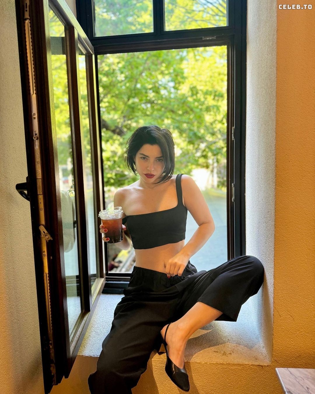 Image 681468 from Merve Bolugur