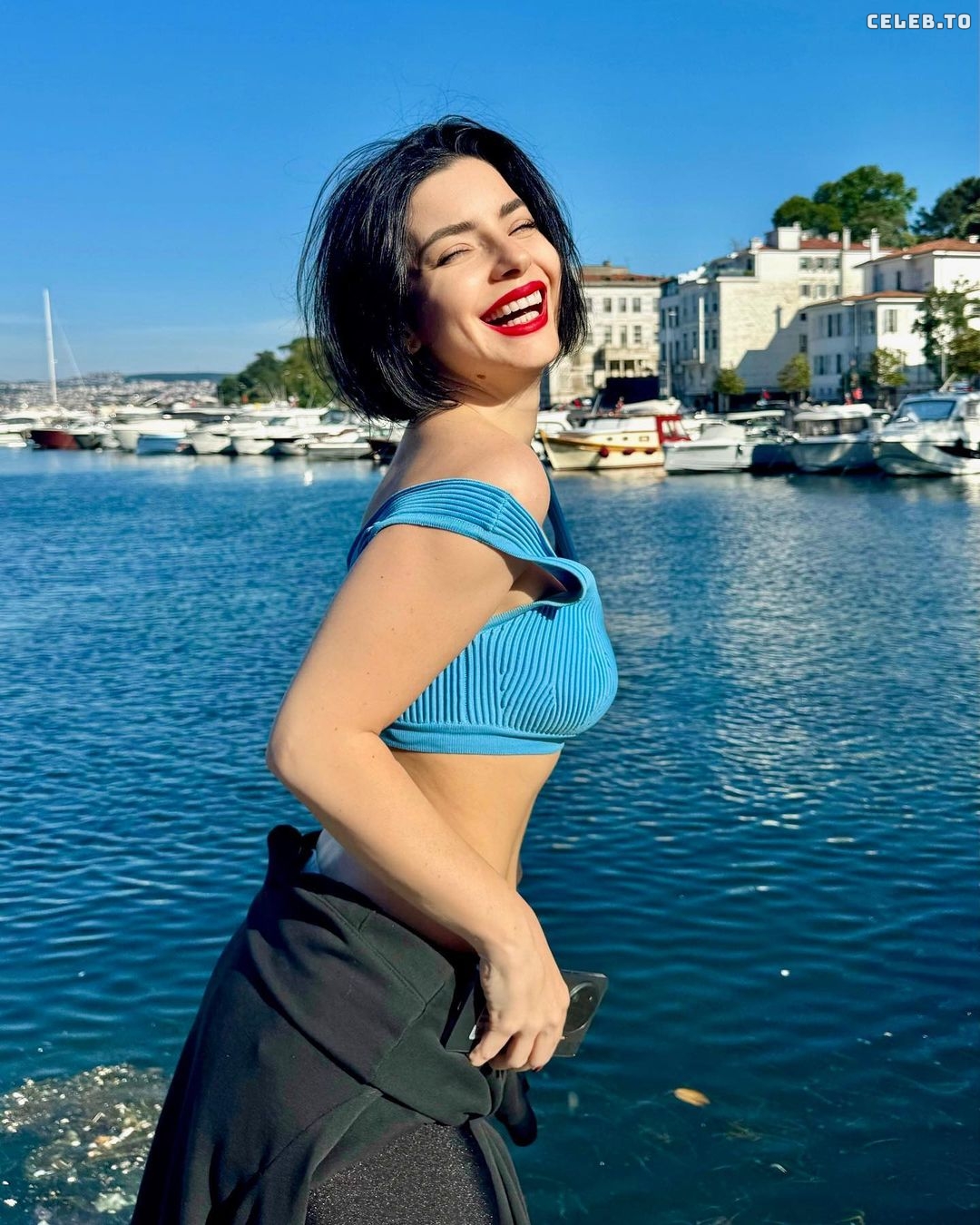 Image 681555 from Merve Bolugur