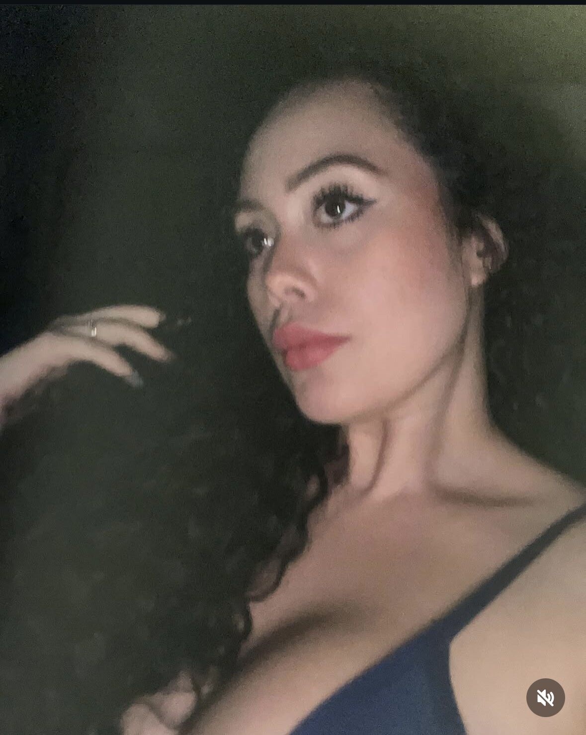 Image 6980406 from Dev Castillo / Devannye Castillo (@dev_castillo24)