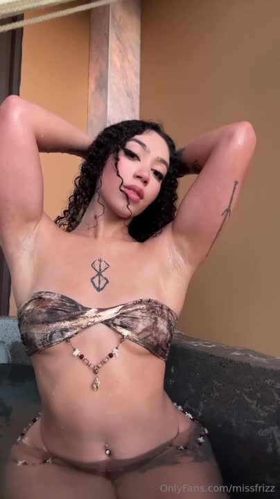 Video 197518 from Frizzylifts | Missfrizz