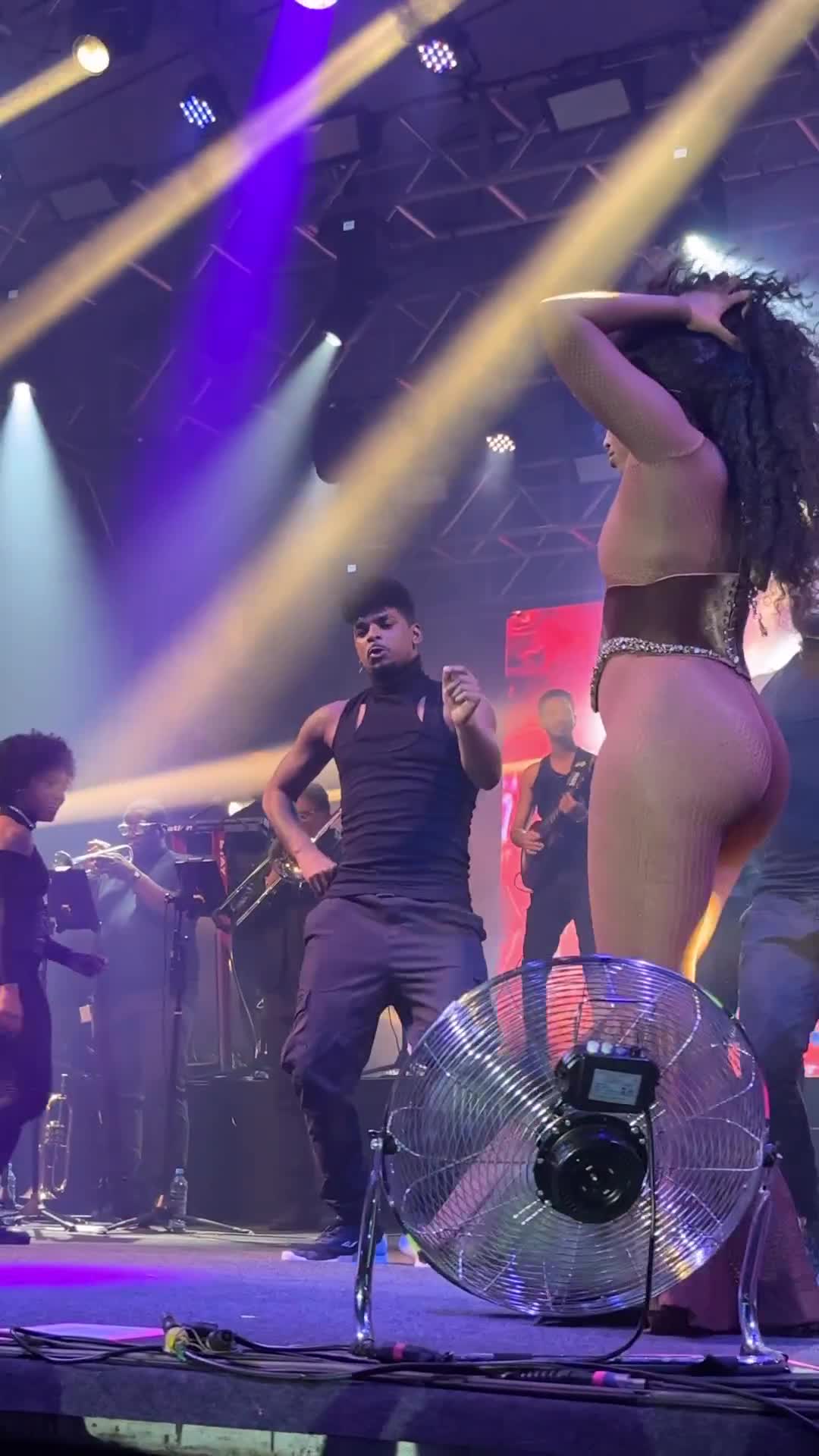 Video 204437 from IZA