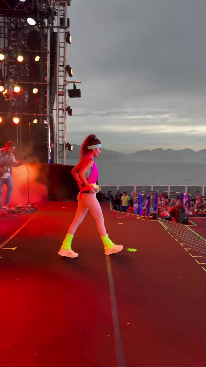 Video 207501 from Paula Fernandes
