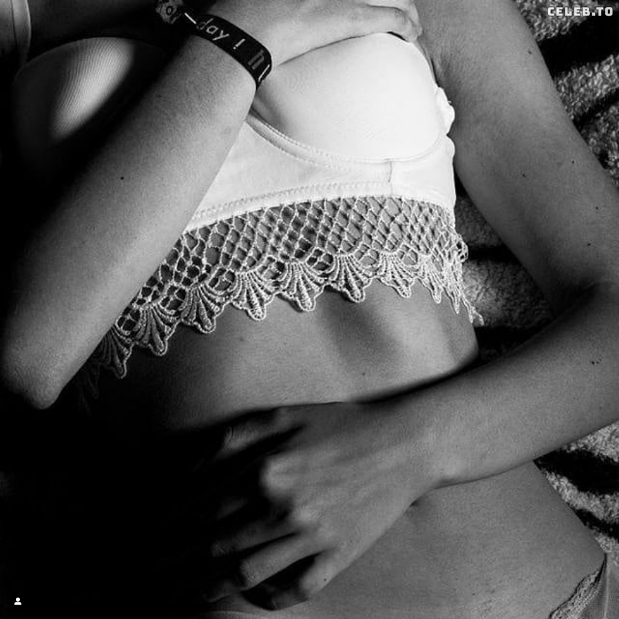 Image 7034637 from Michelle_model