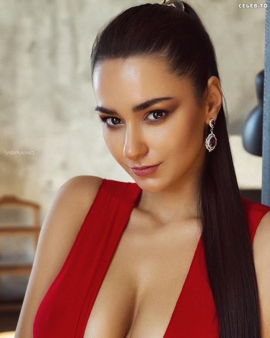 Image 7035917 from Helga Lovekaty