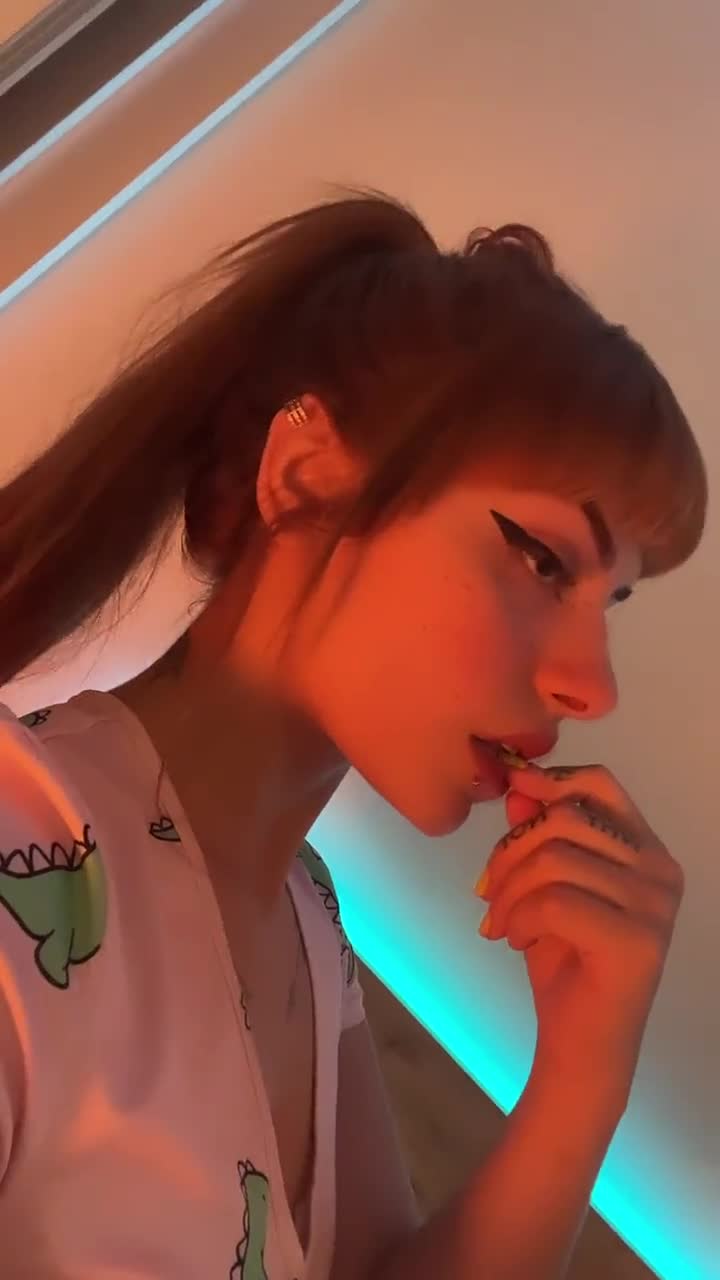 Video 211364 from Raposinha CWB