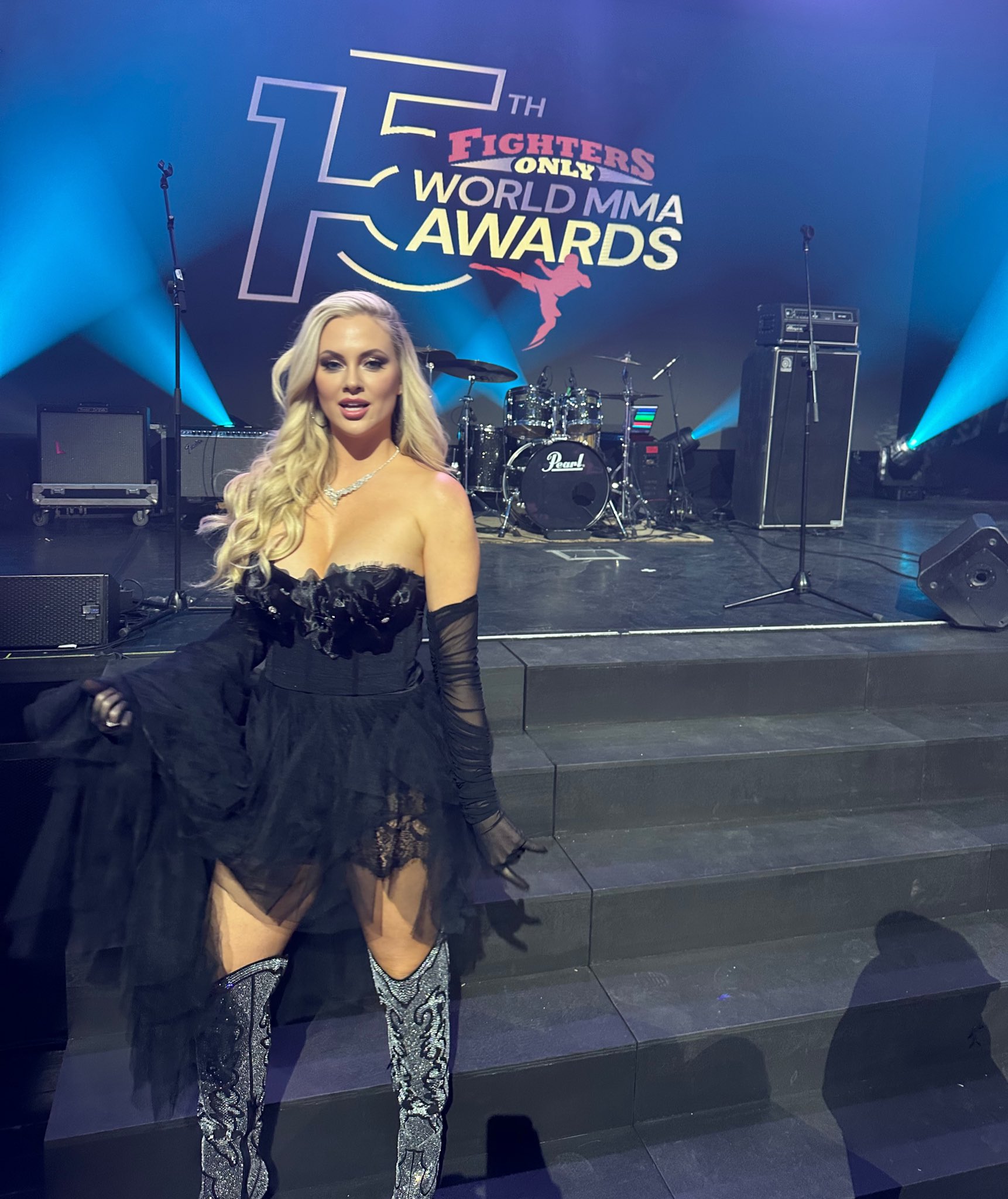 Image 7169448 from Nicole Arbour