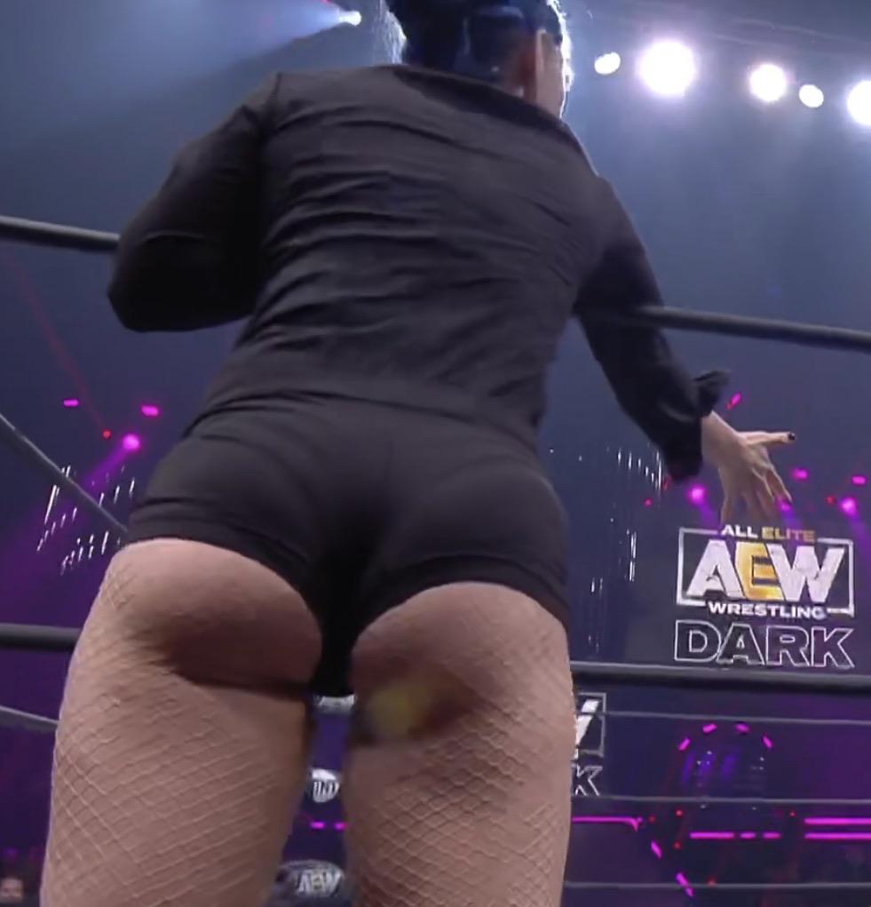 Image 7176395 from Leva Bates