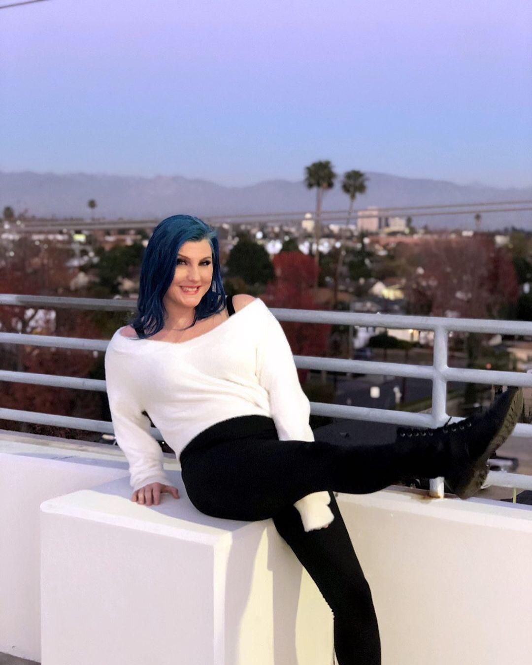 Image 7176409 from Leva Bates