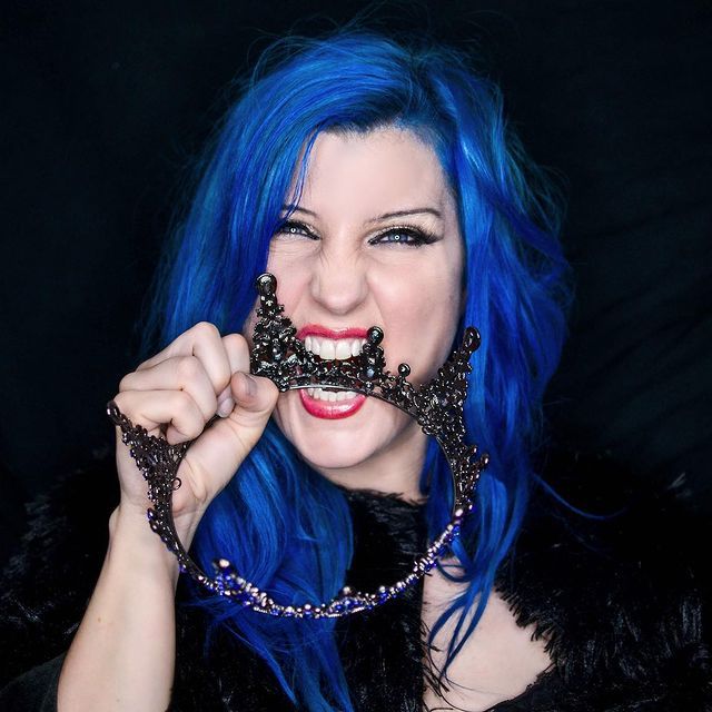 Image 7176437 from Leva Bates