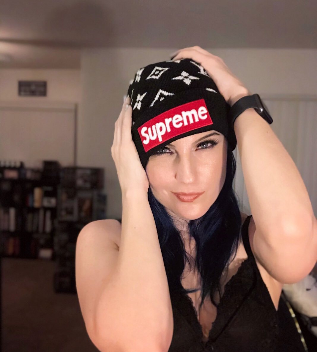 Image 7176458 from Leva Bates