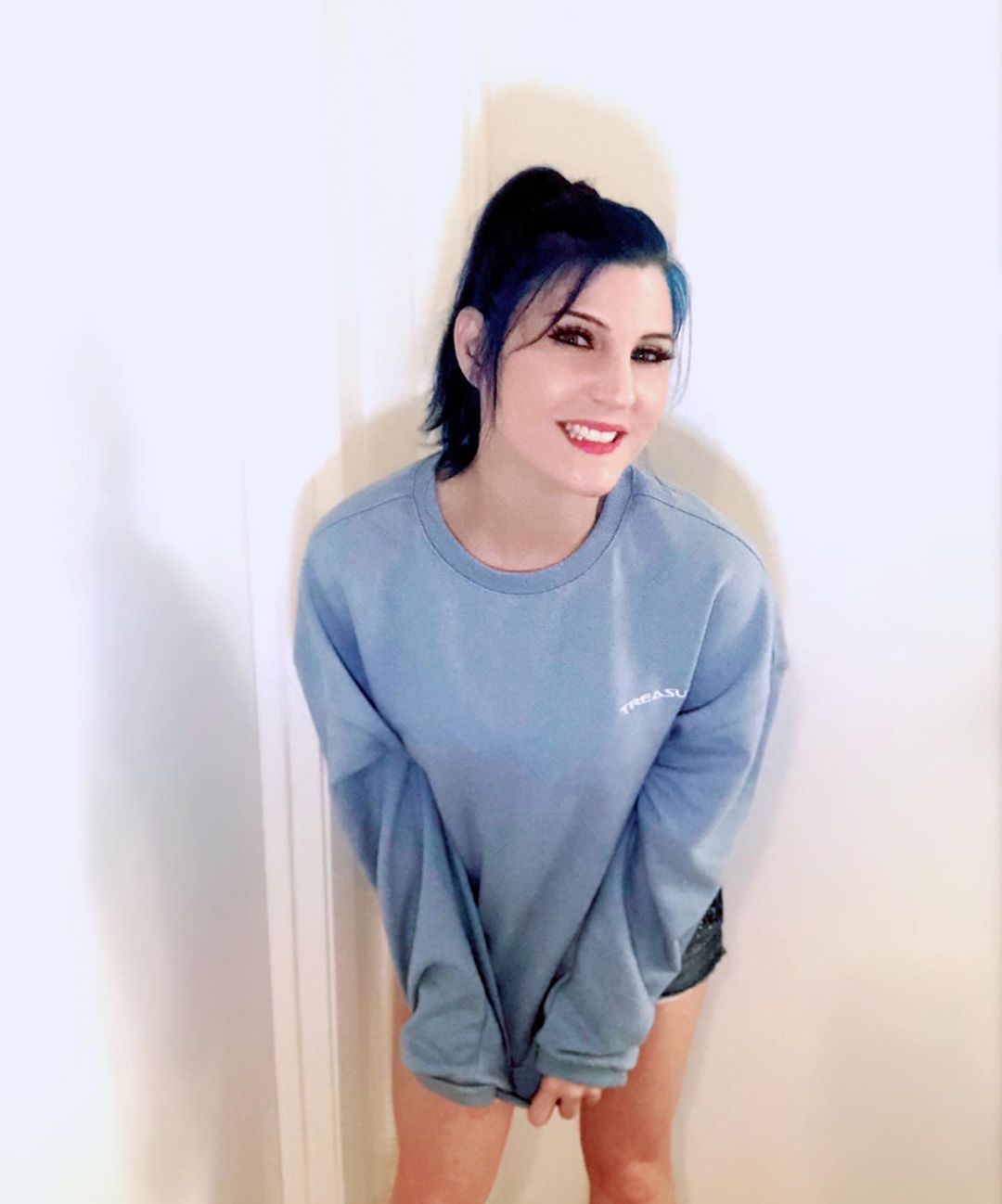 Image 7176461 from Leva Bates