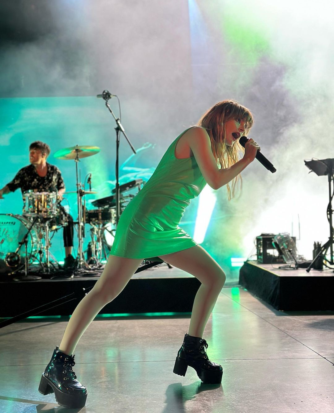 Image 7177634 from Lauren Mayberry (Singer)