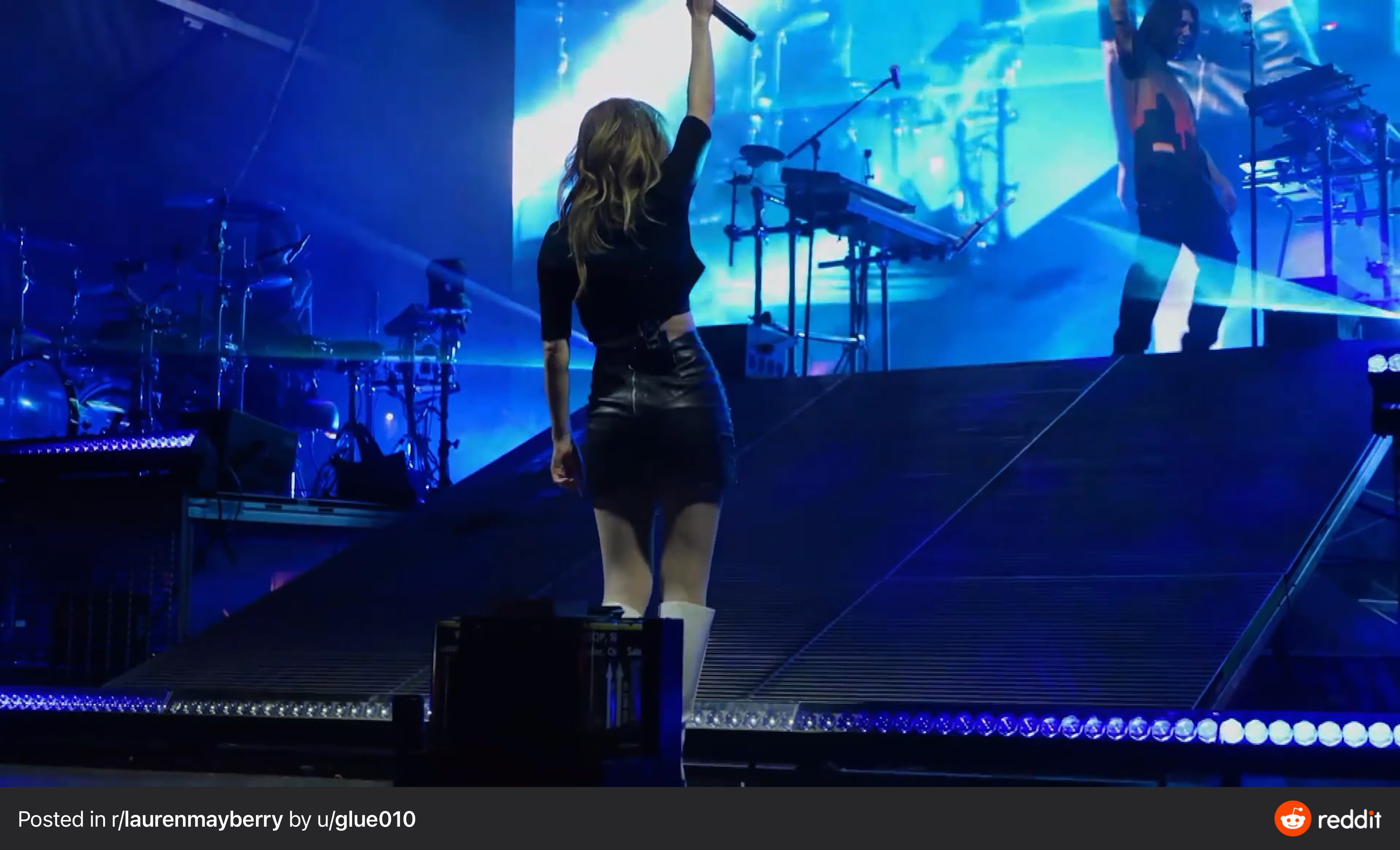 Image 7177655 from Lauren Mayberry (Singer)