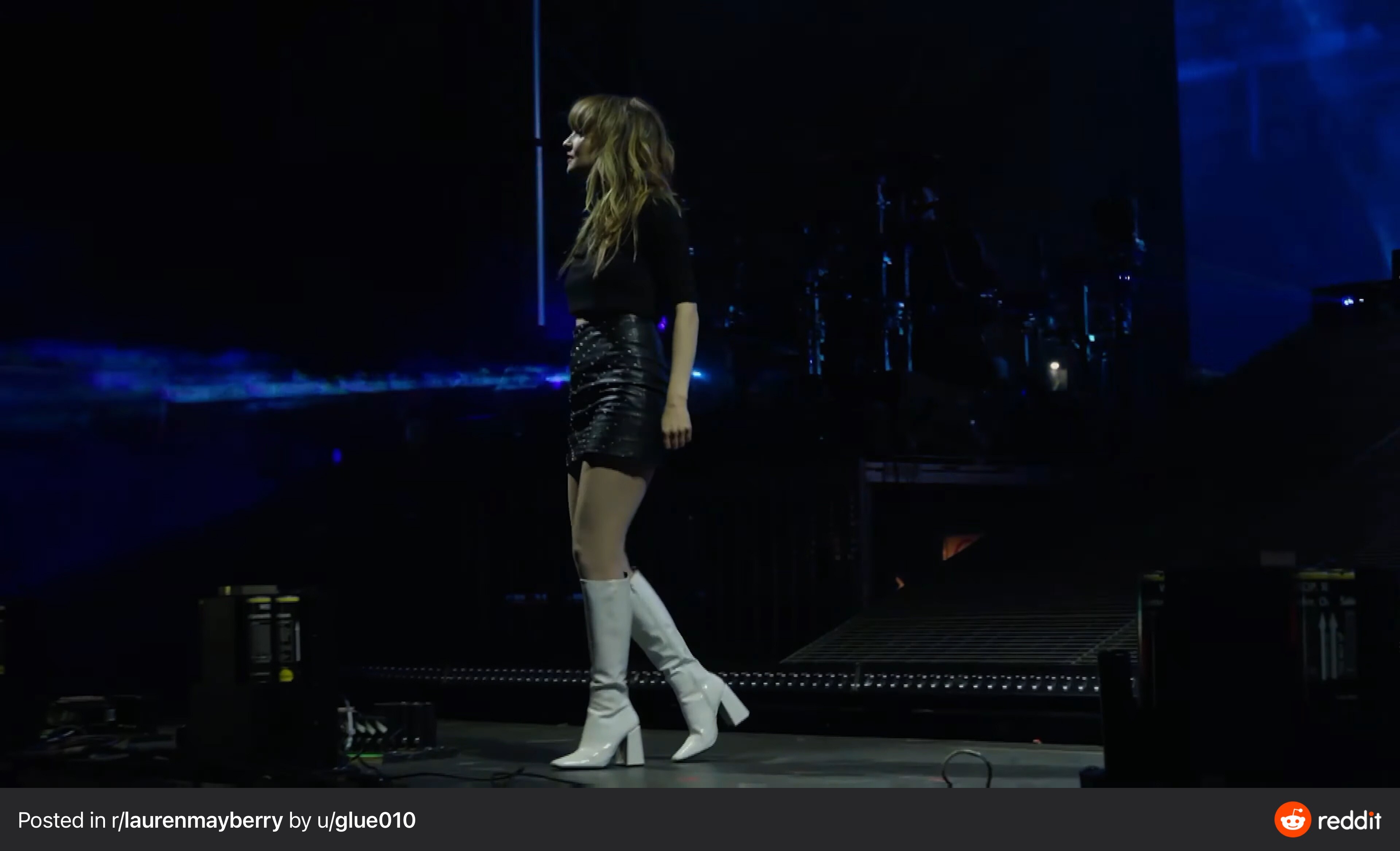 Image 7177657 from Lauren Mayberry (Singer)