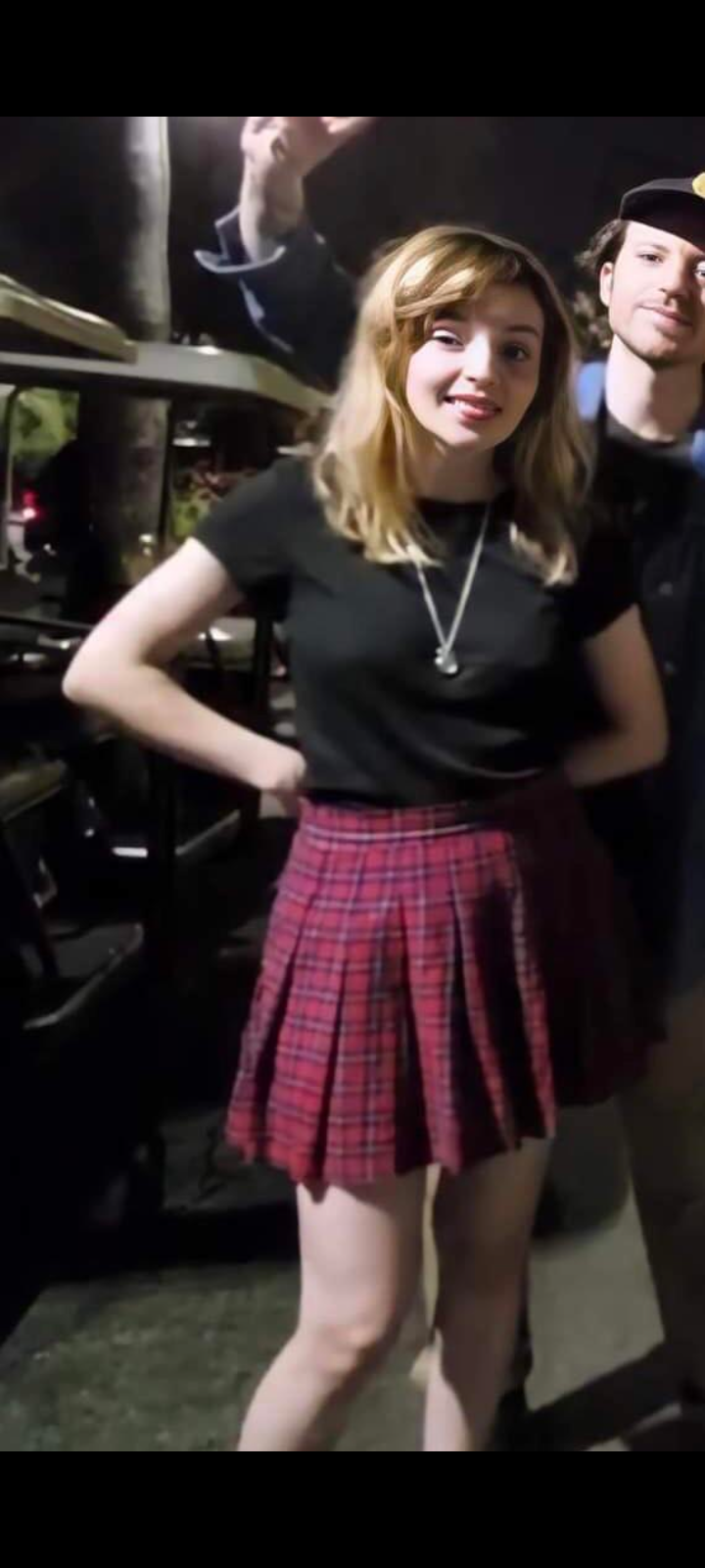 Image 7177659 from Lauren Mayberry (Singer)
