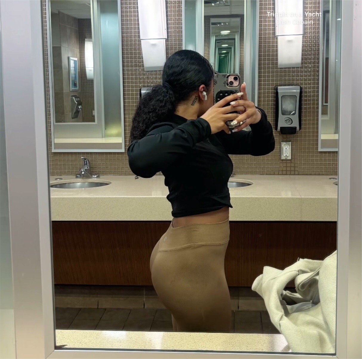 Image 7263599 from blasianbabylola