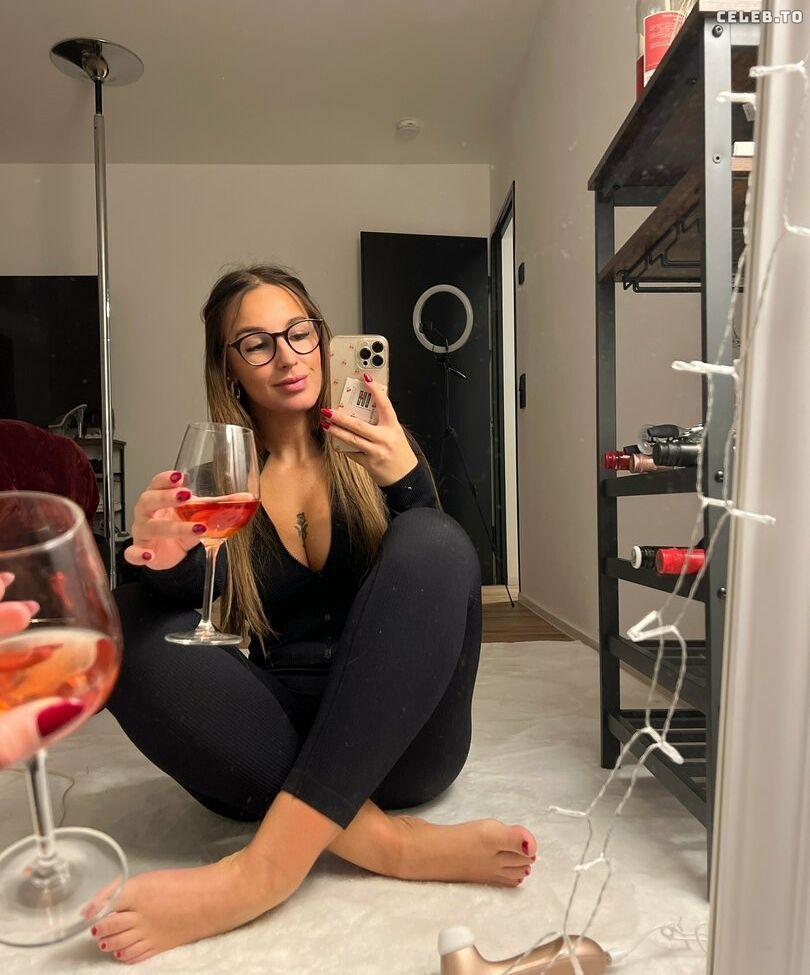 Image 742824 from Lara Marie Conrads