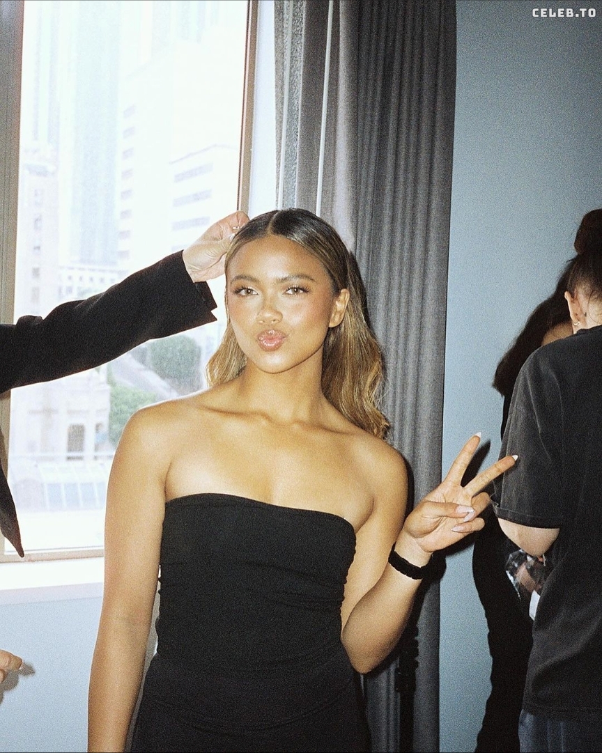 Image 745010 from Bianca Bustamante