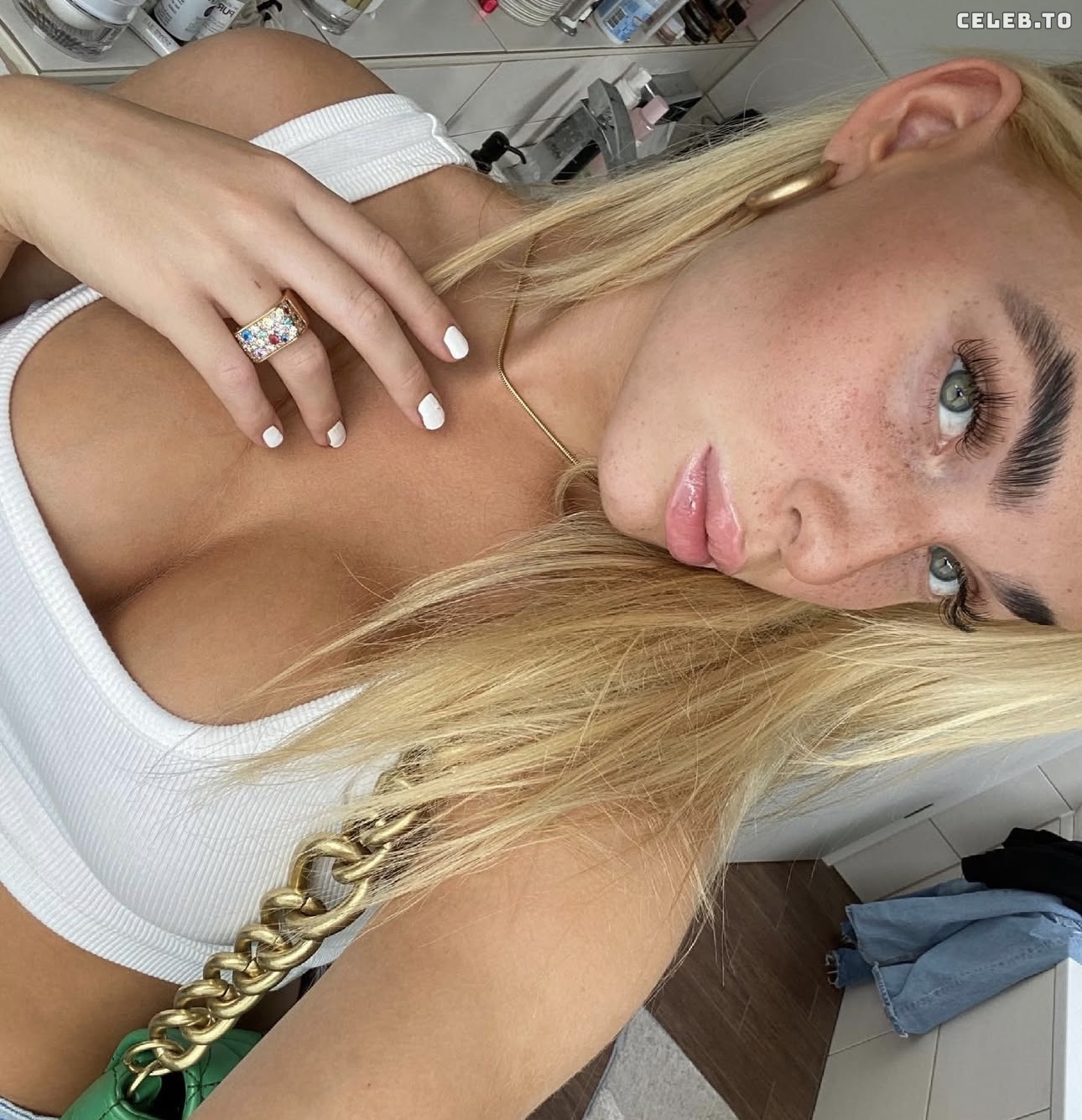 Image 7485534 from Lilycharlottevoss