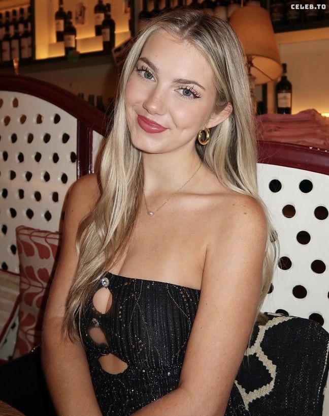 Image 7528866 from riana bailey