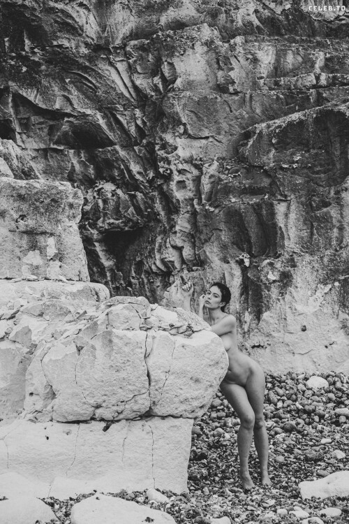 Image 7534576 from Caroline Podlewski