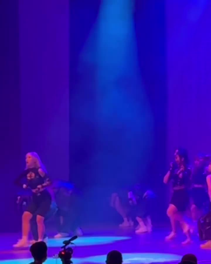 Video 218633 from _purple_lee_/purple_lee