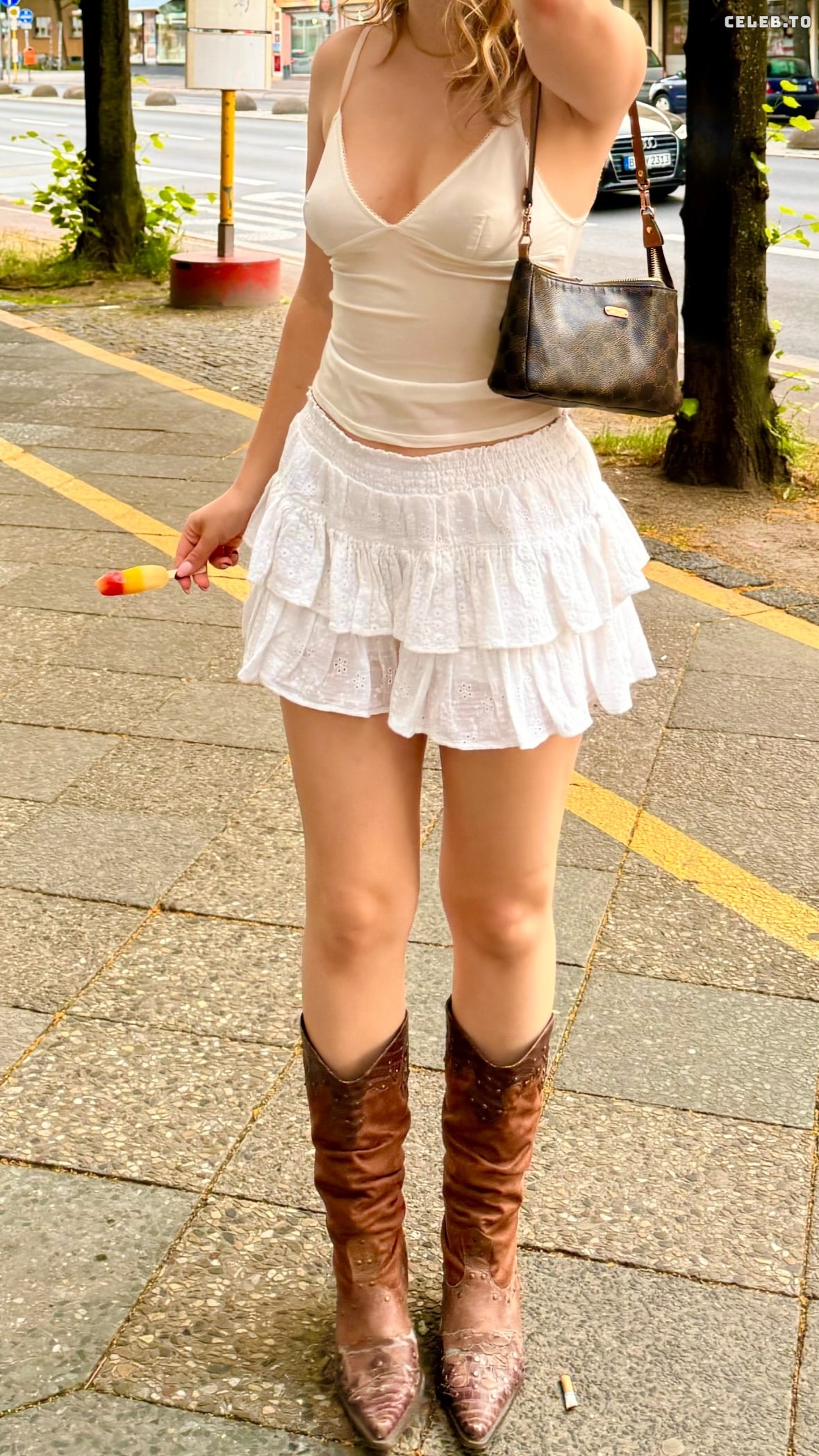 Image 755637 from miria.hny