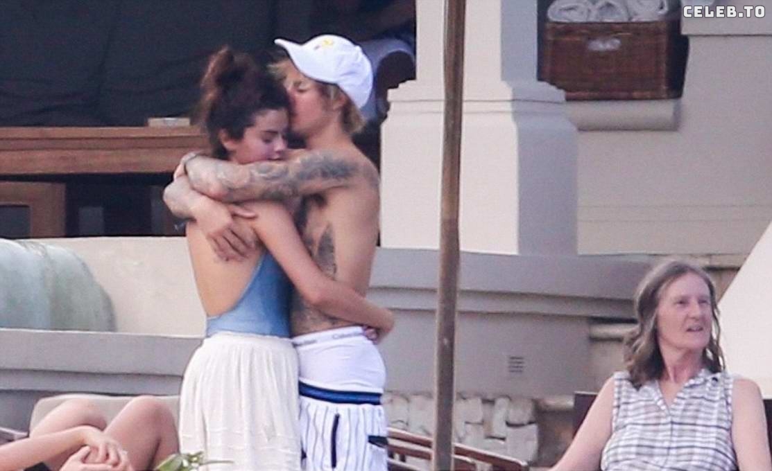Image 7696925 from Selena Gomez