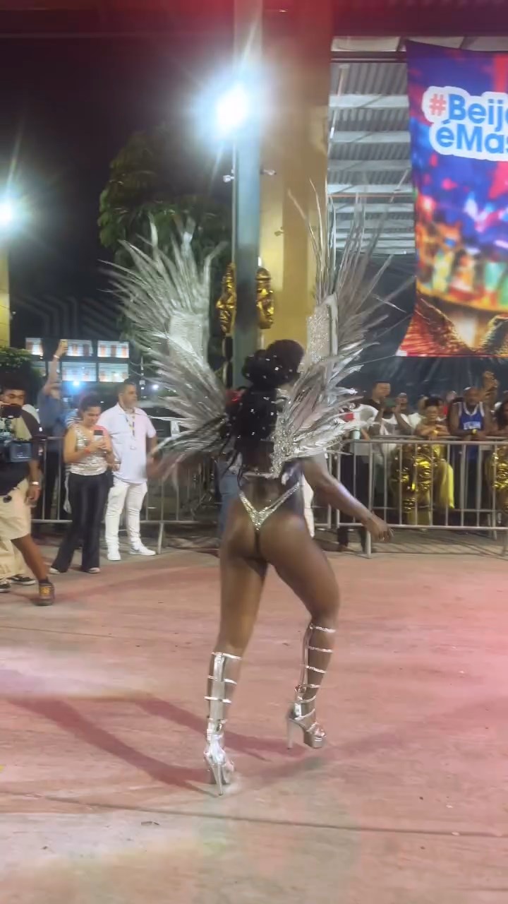 Image 7728418 from Erika Januza