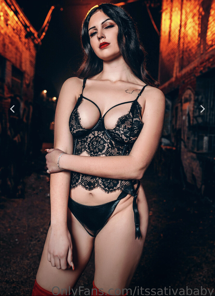Image 7735841 from exotic.sativa / Sativa Siren
