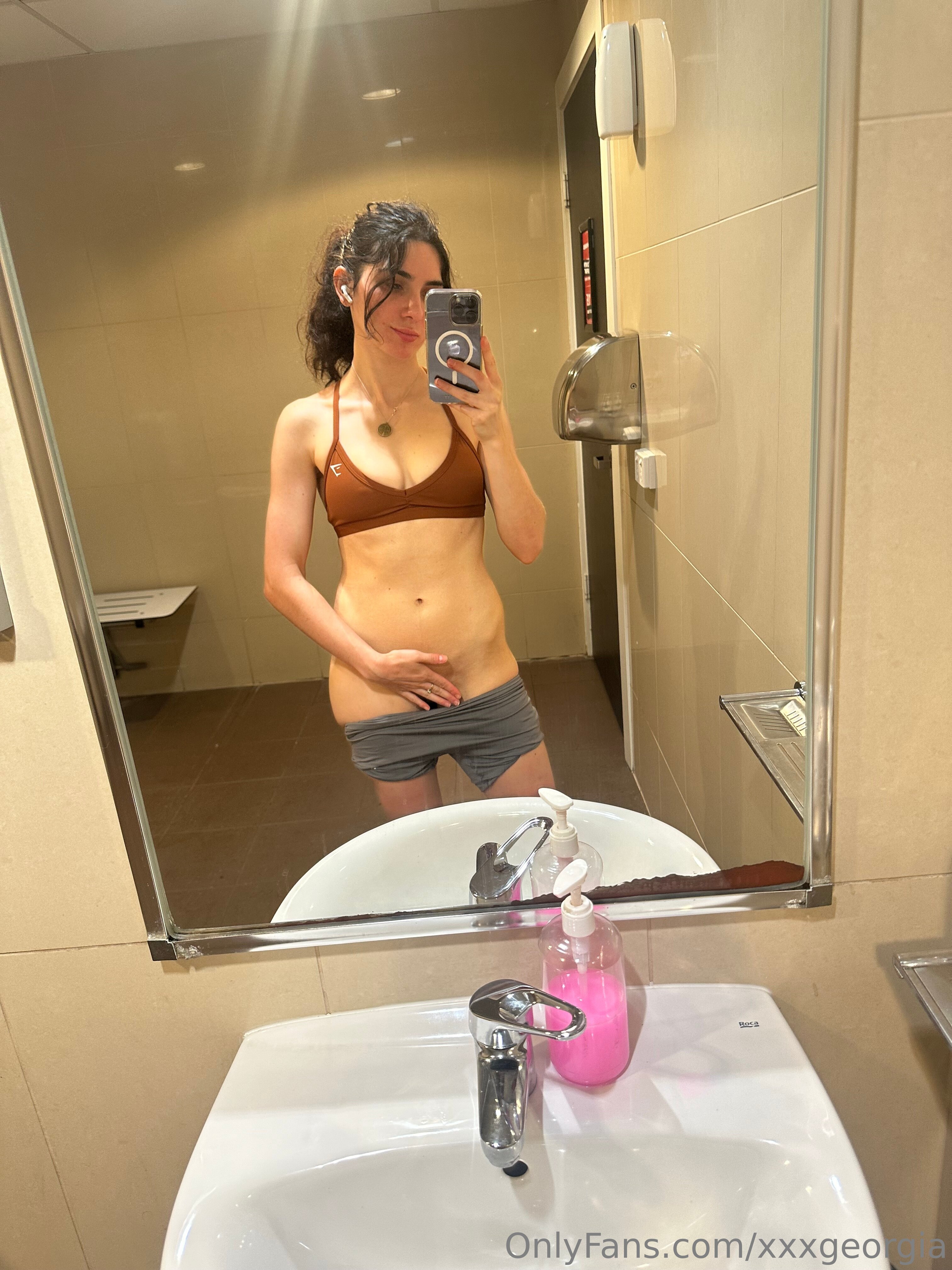 Image 7759296 from urfavcatgirl / dodgydingo / xxxgeorgia