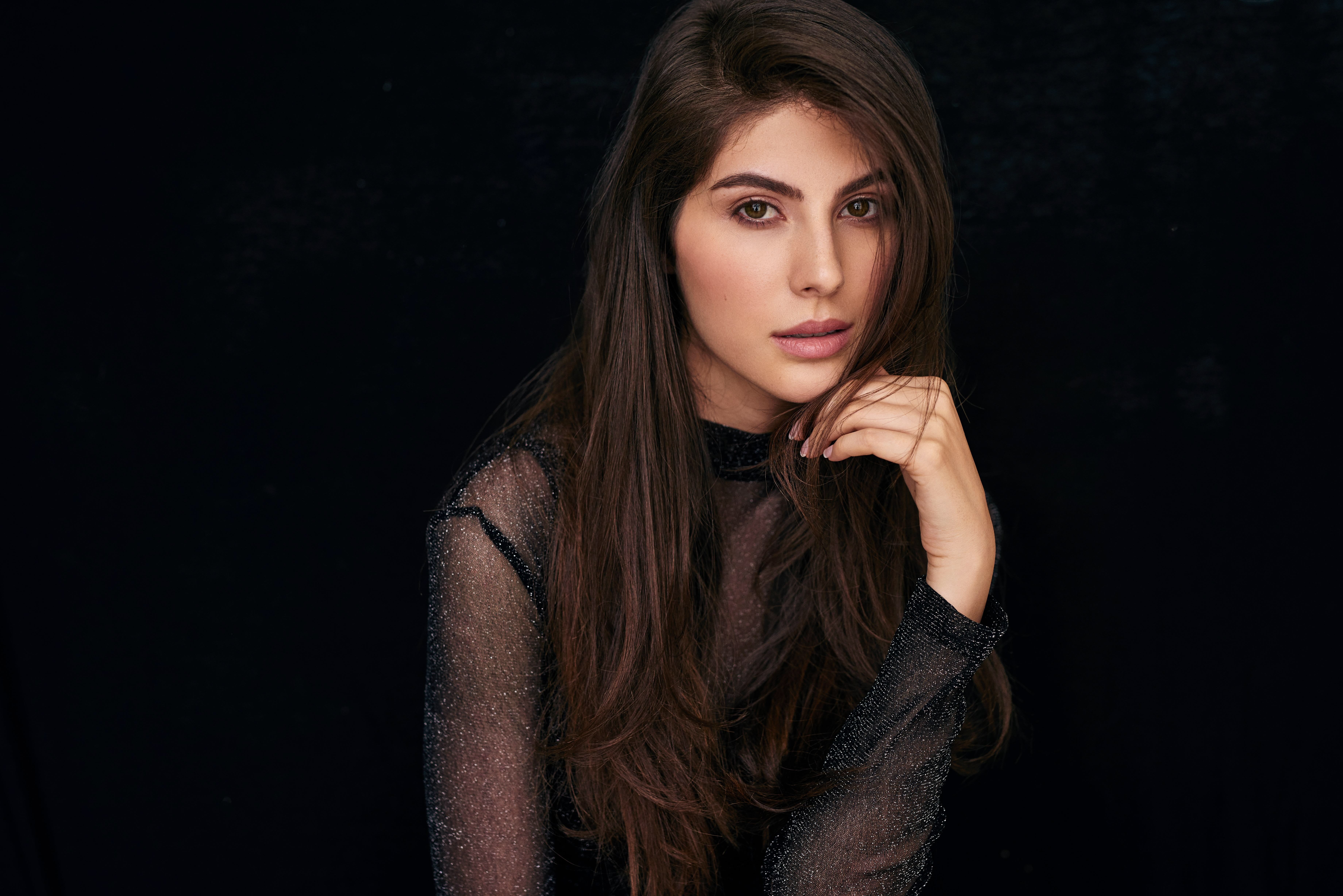 Image 7781975 from Elnaaz Norouzi