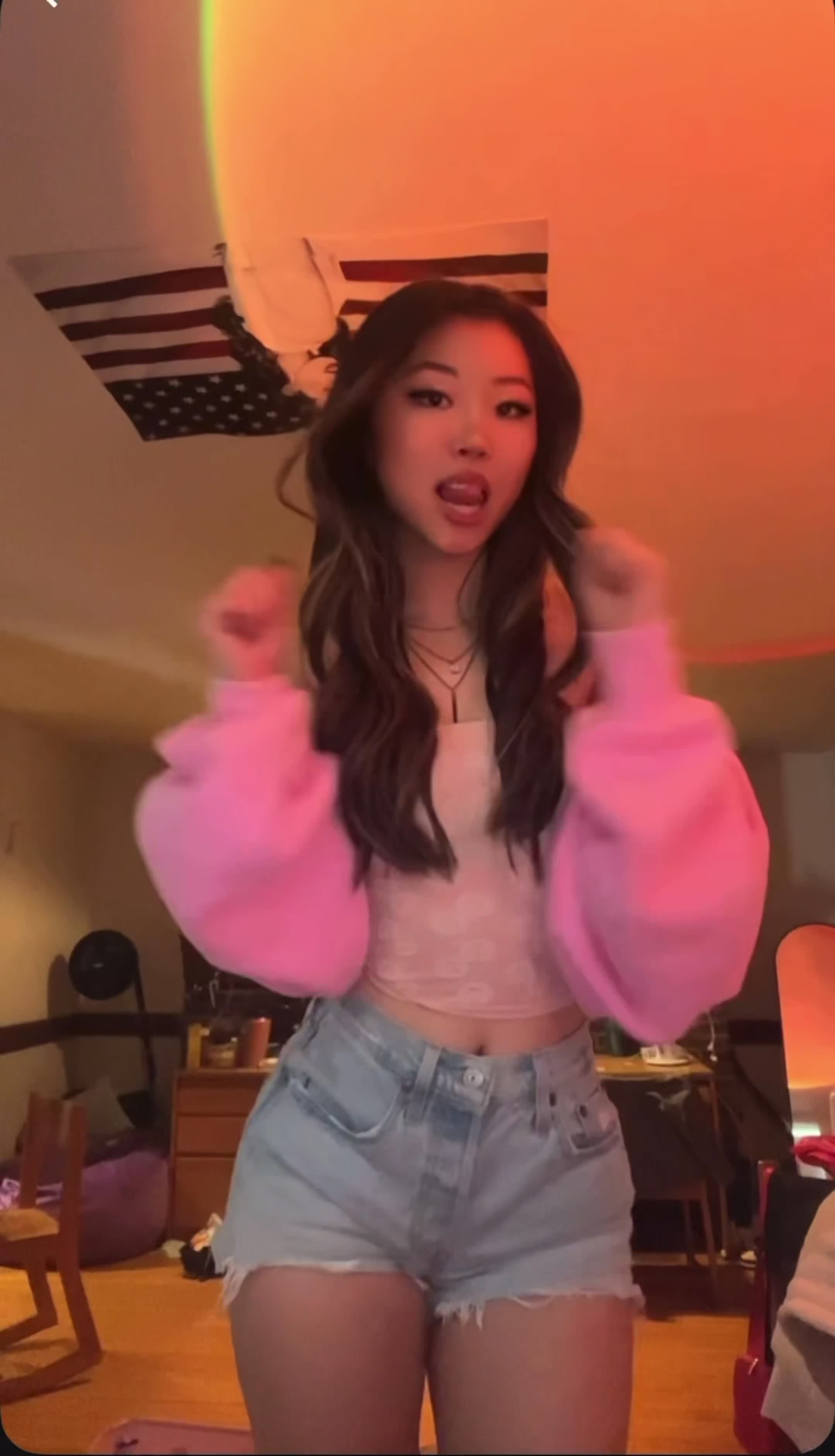 Video 244399 from Karis Trophe | karis_trophe | ktrophe