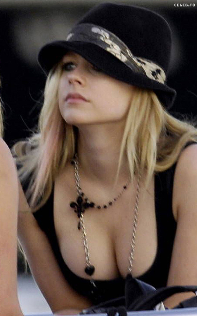 Image 7922701 from Avril Lavigne