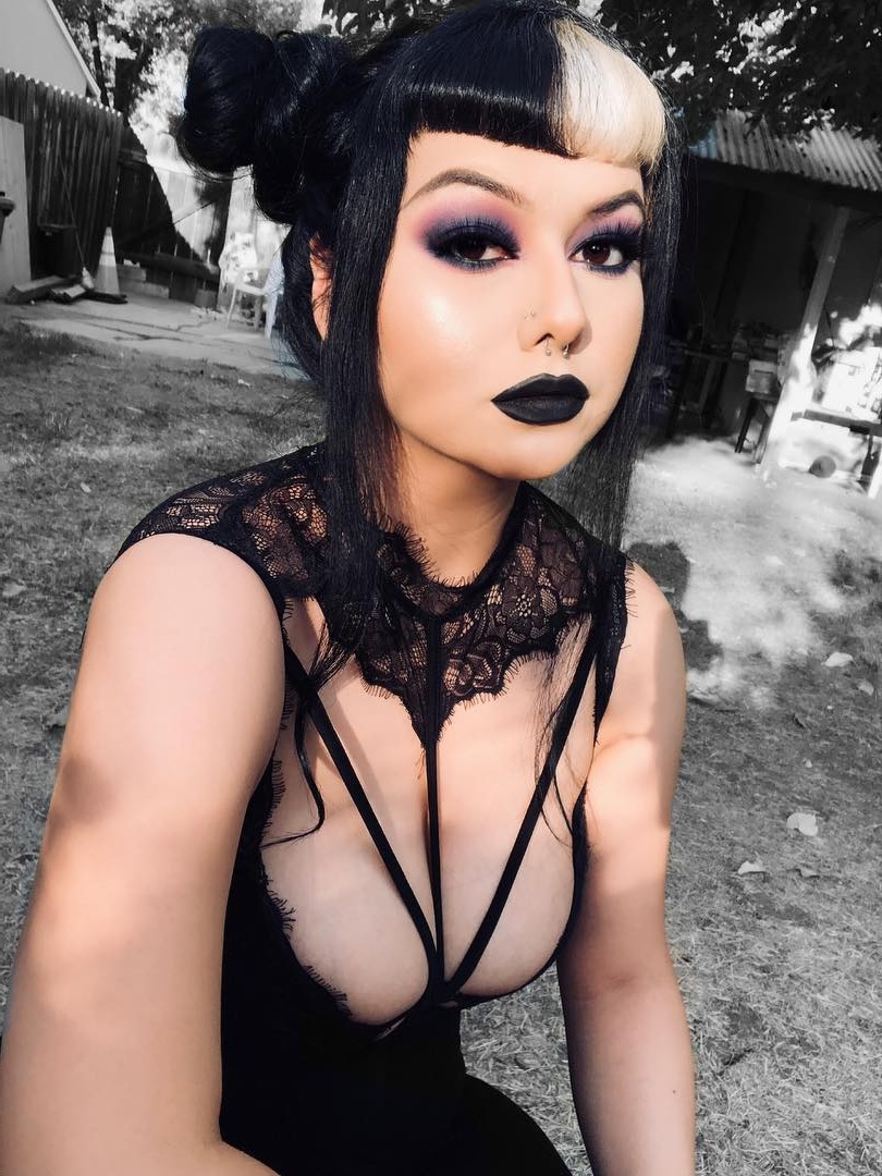 Image 7929197 from airiamoxo / Lady Vampira