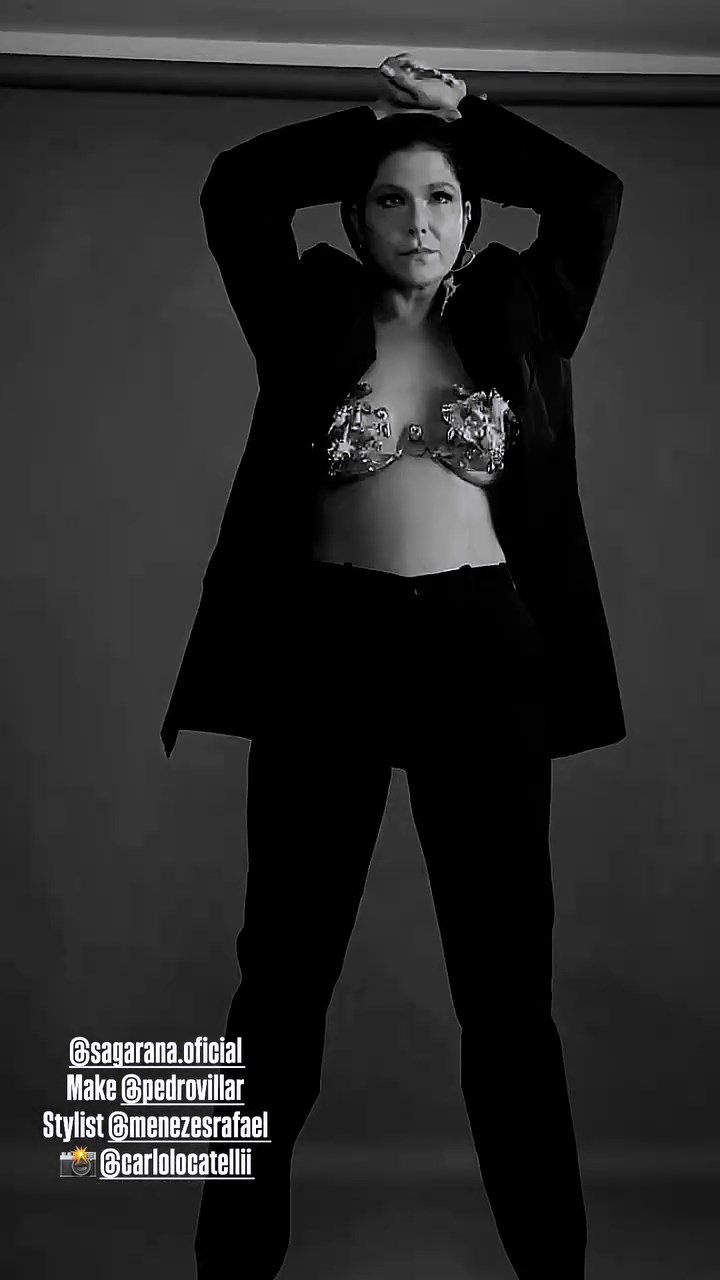Image 7953541 from Samara Felippo