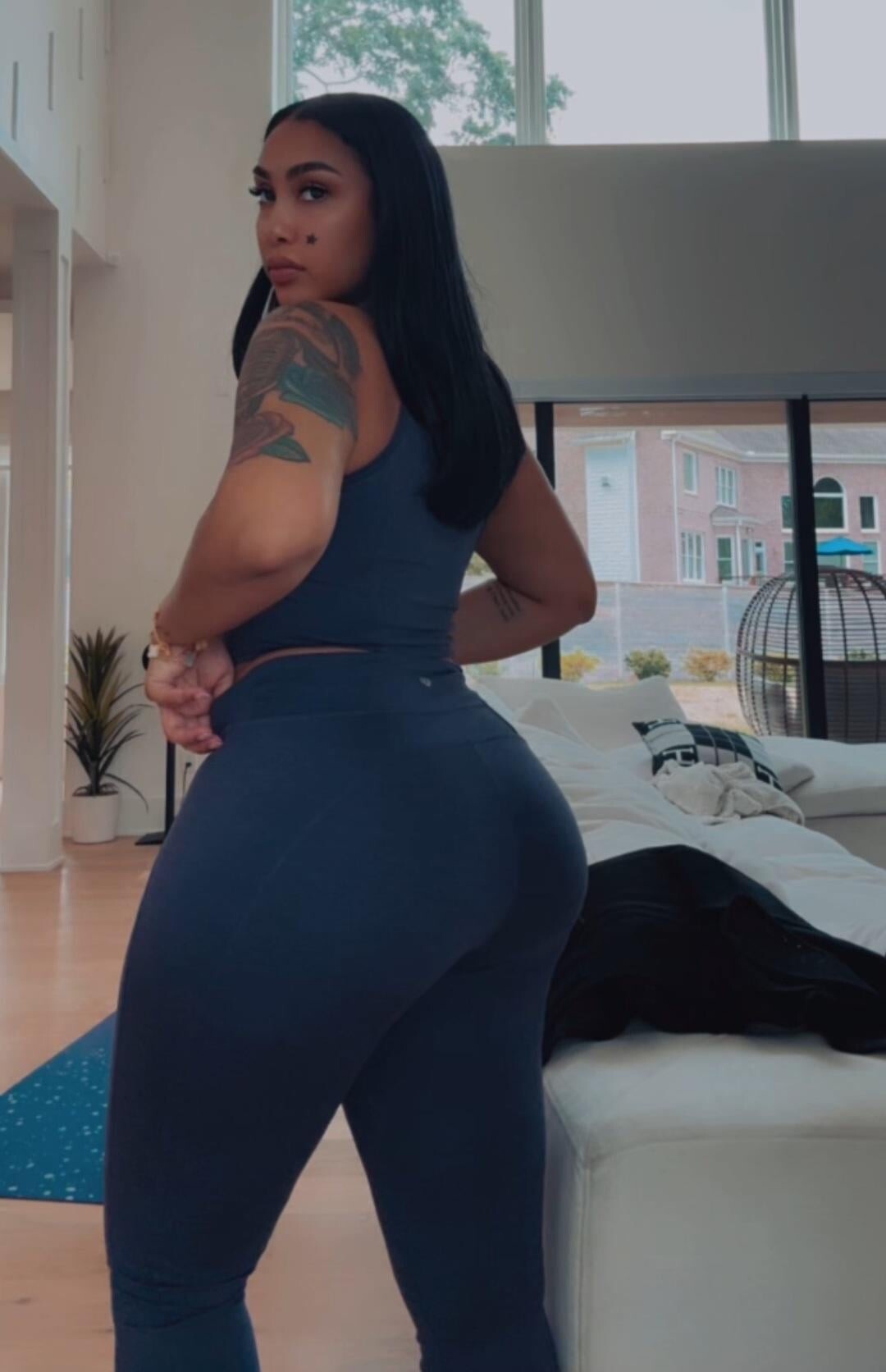 Image 7962847 from Queen Naija