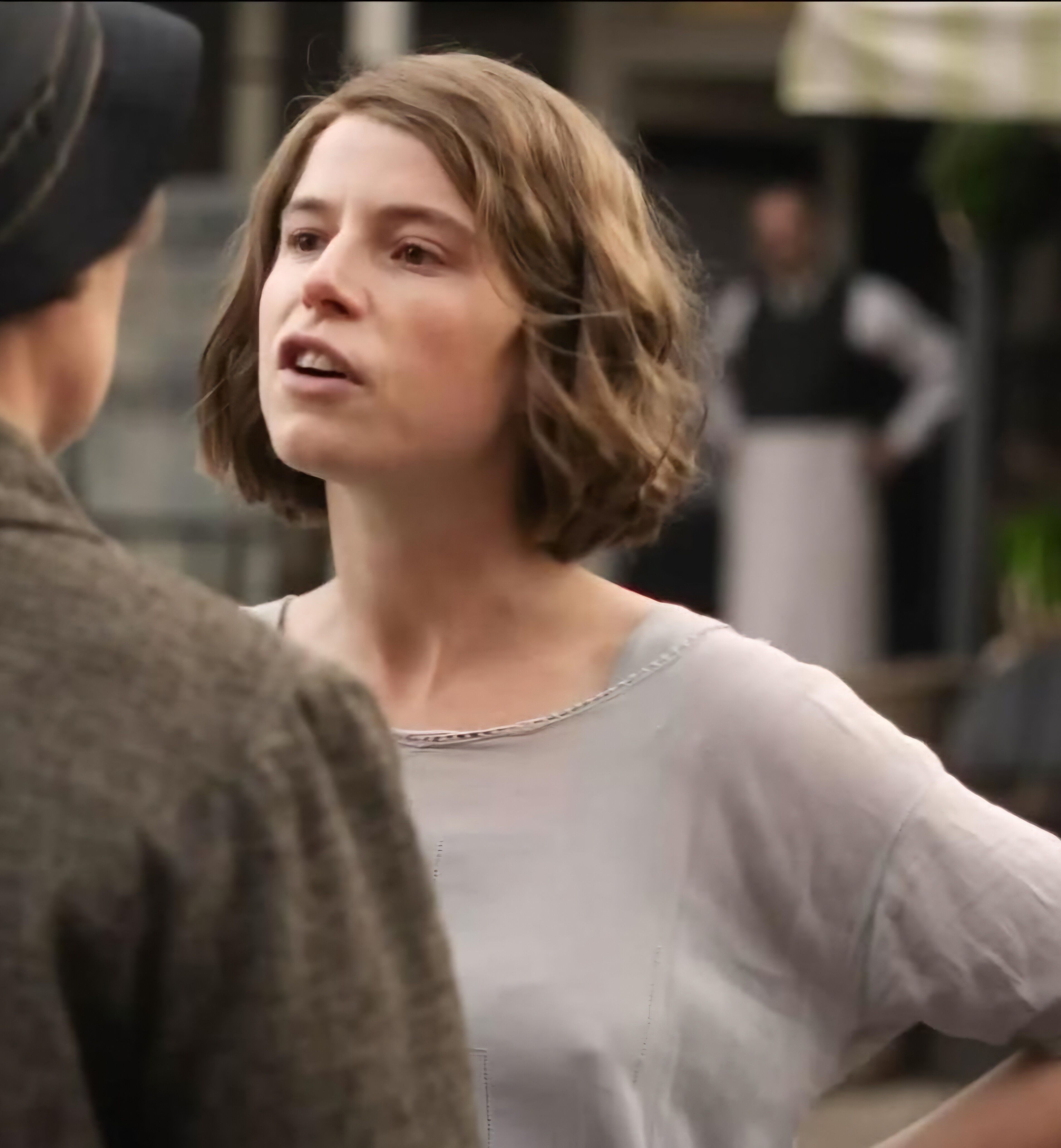 Image 7963383 from Jessie Buckley