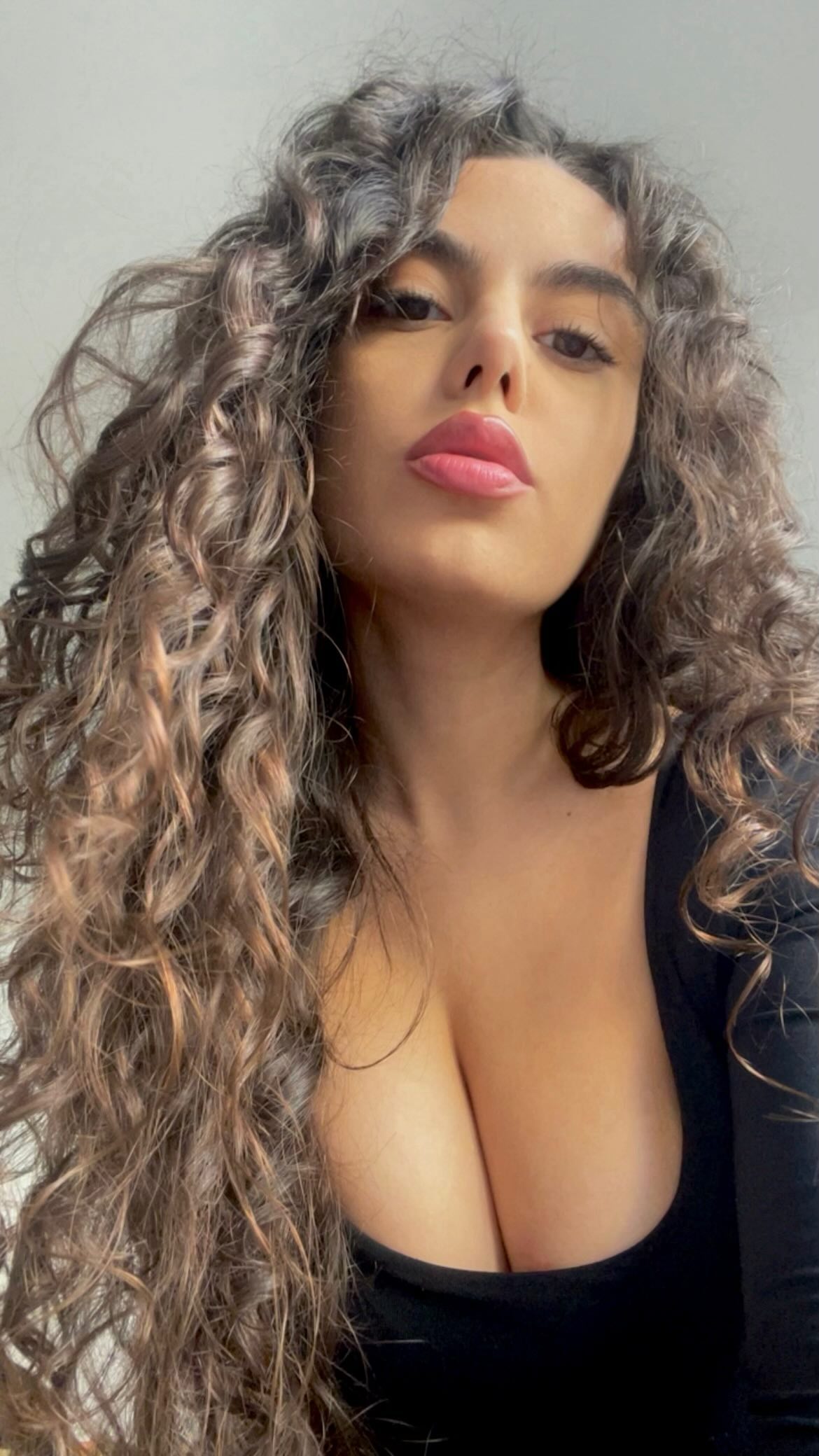 Image 8107728 from Roberta Galati / robiertassss [Busty Italian]