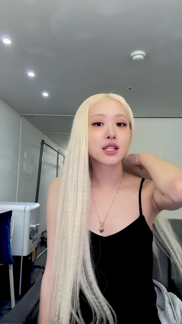 Image 8128013 from Rosé || Roseanne Park - BLΛƆKPIИK ( BLACKPINK )
